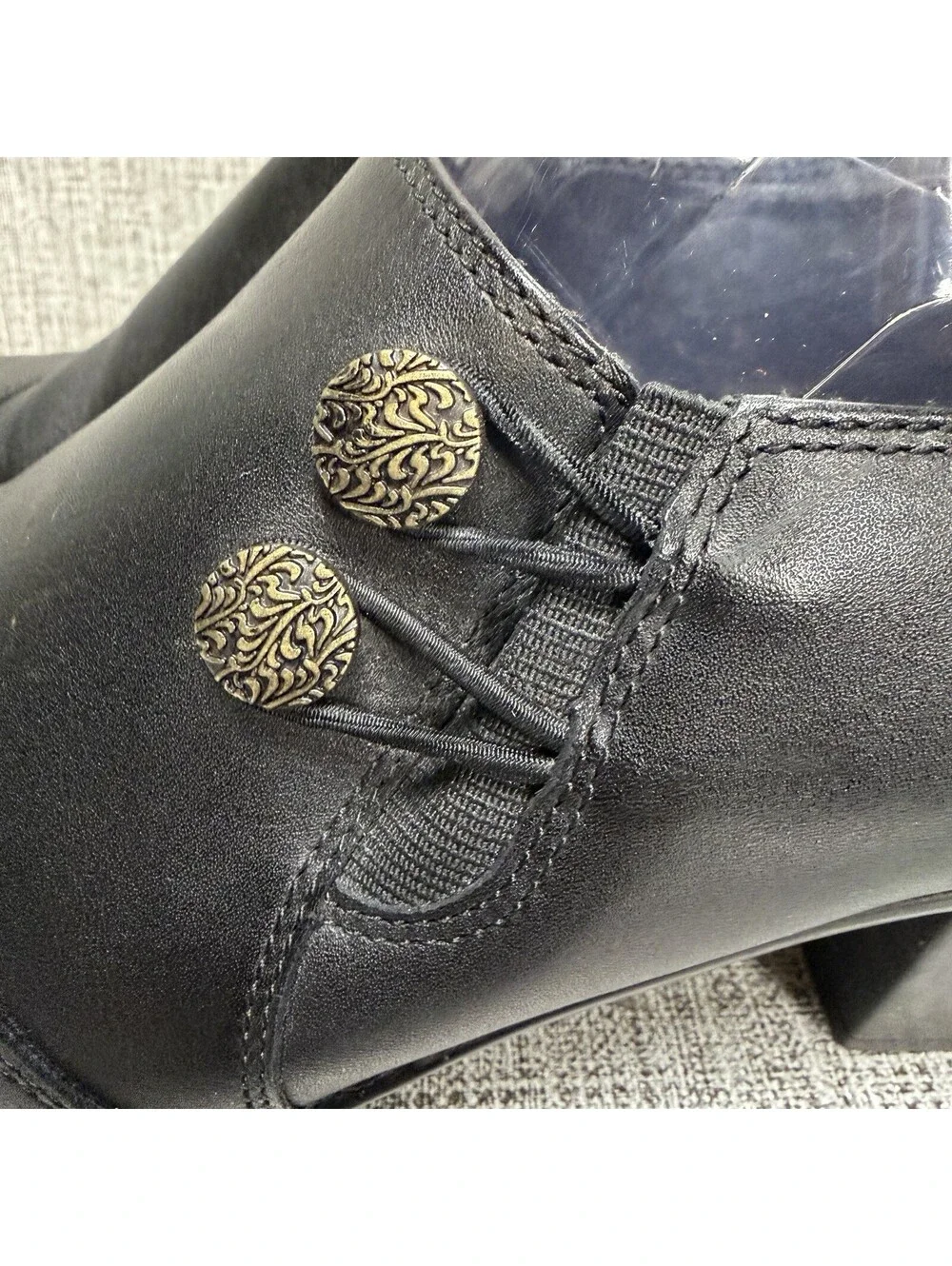Clarks Shoes Womens Size 9 WIDE Black Leather Emslie Warren Slip-On Zip Loafer
